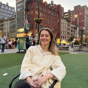 Meet your Posher, Mila